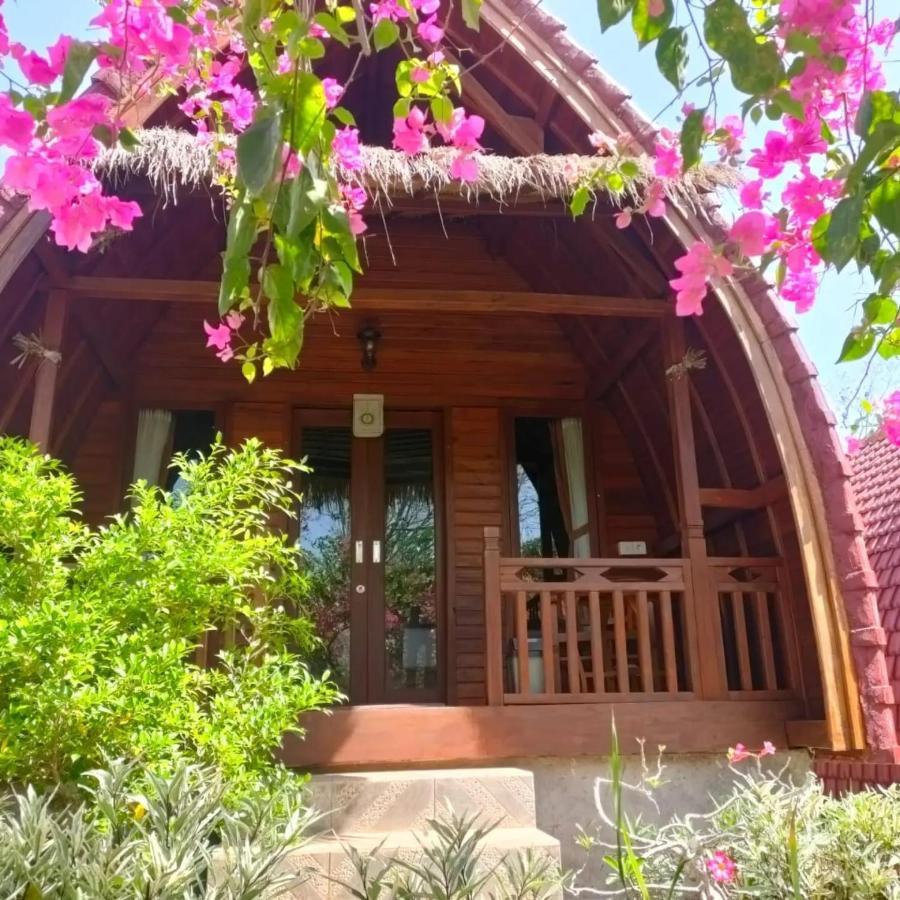 Bougainvillea Bungalow Batumadeg Eksteriør billede
