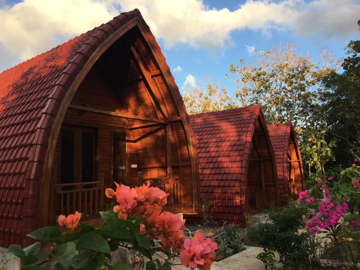 Bougainvillea Bungalow Batumadeg Eksteriør billede